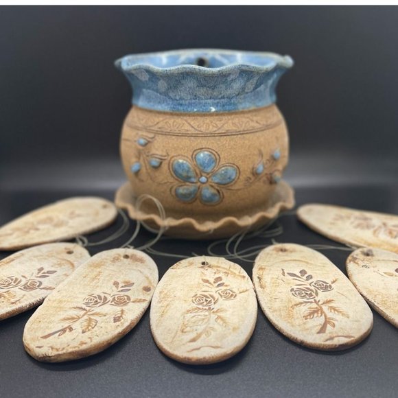 Studio Art Pottery Wall Pocket Planter Wind Chime‎ Blue Brown Floral, Signed - Picture 1 of 7